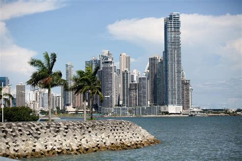 cities in panama central america.